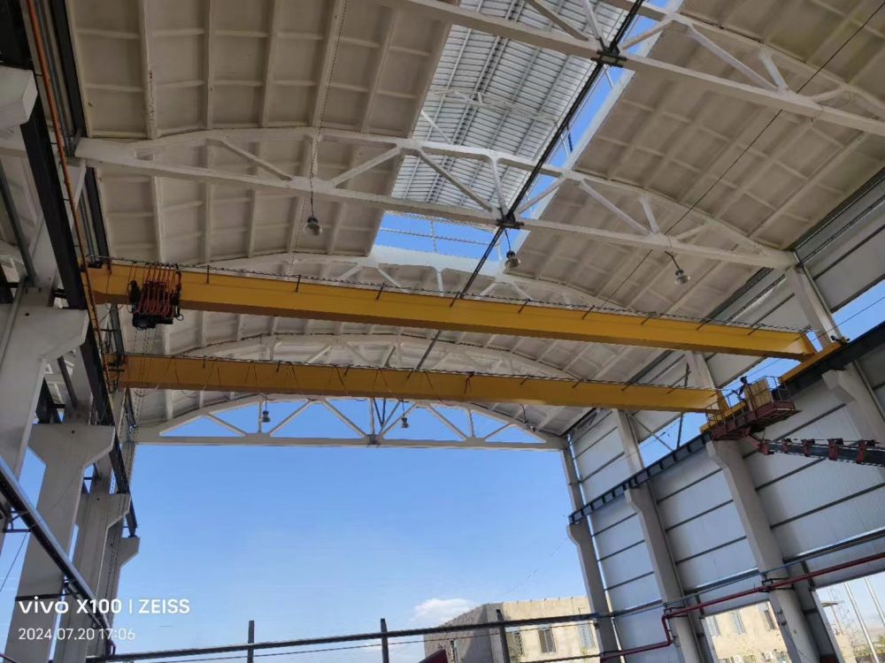 重慶起重機、歐式新型電動單梁起重機