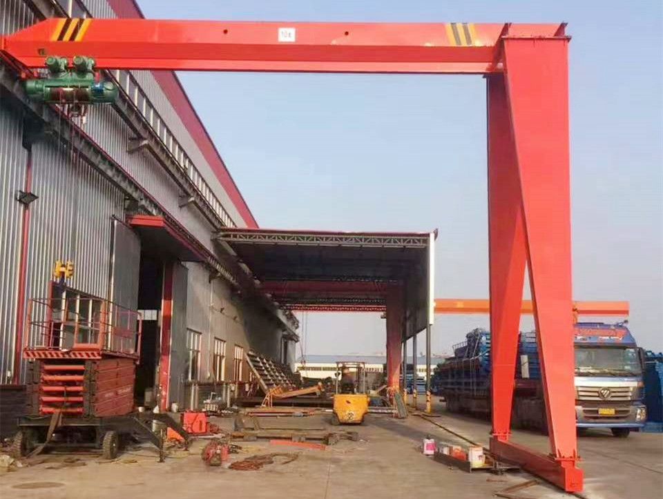 遼寧龍門吊、撫順門式起重機(jī)、MHB型半腿門式起重機(jī)型號規(guī)格