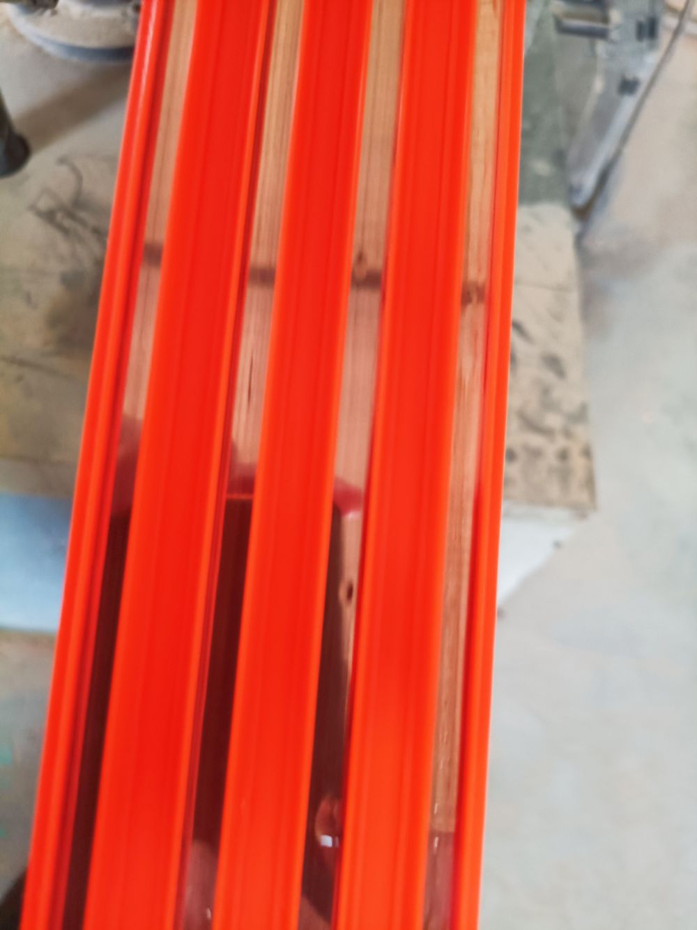 滑觸線生產(chǎn)廠家、無接縫滑觸線批發(fā)零售、安裝維修