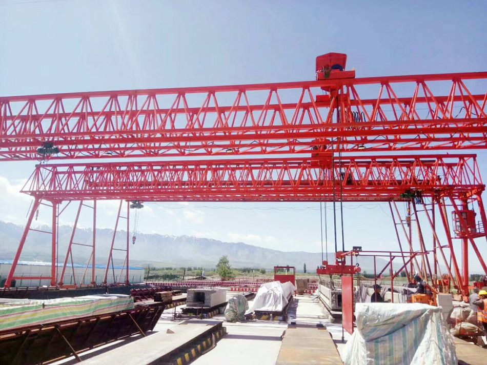 西寧提梁機、梁場龍門吊、MG型雙梁門式起重機