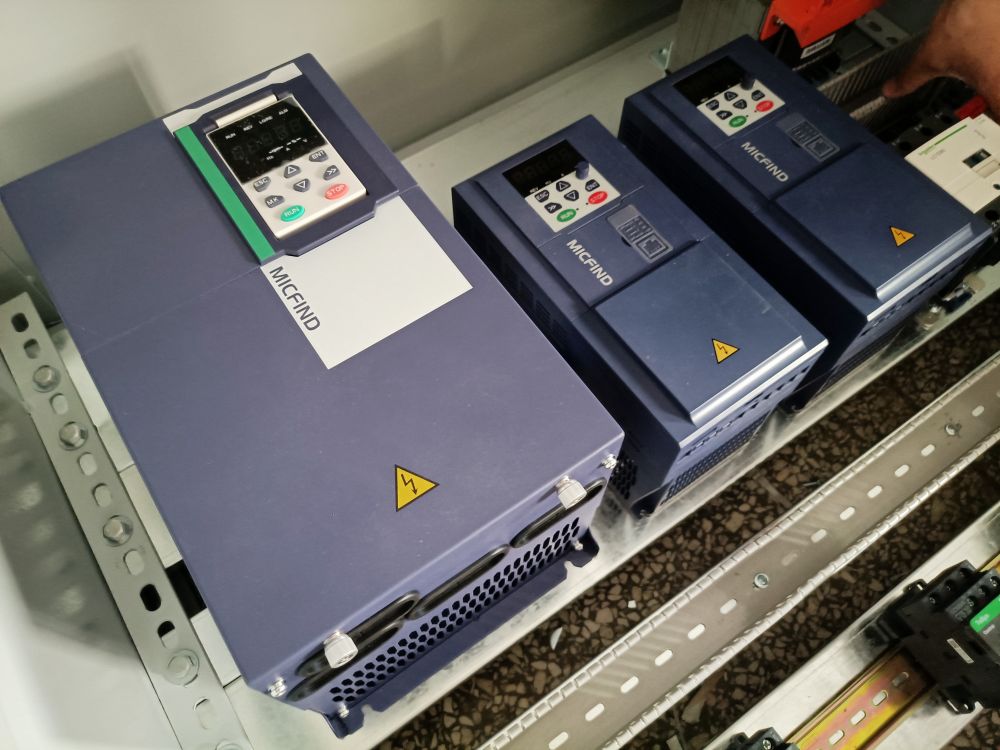 鄭州滎陽(yáng)配電柜廠家定制、起重電器箱柜、工控自動(dòng)化電氣