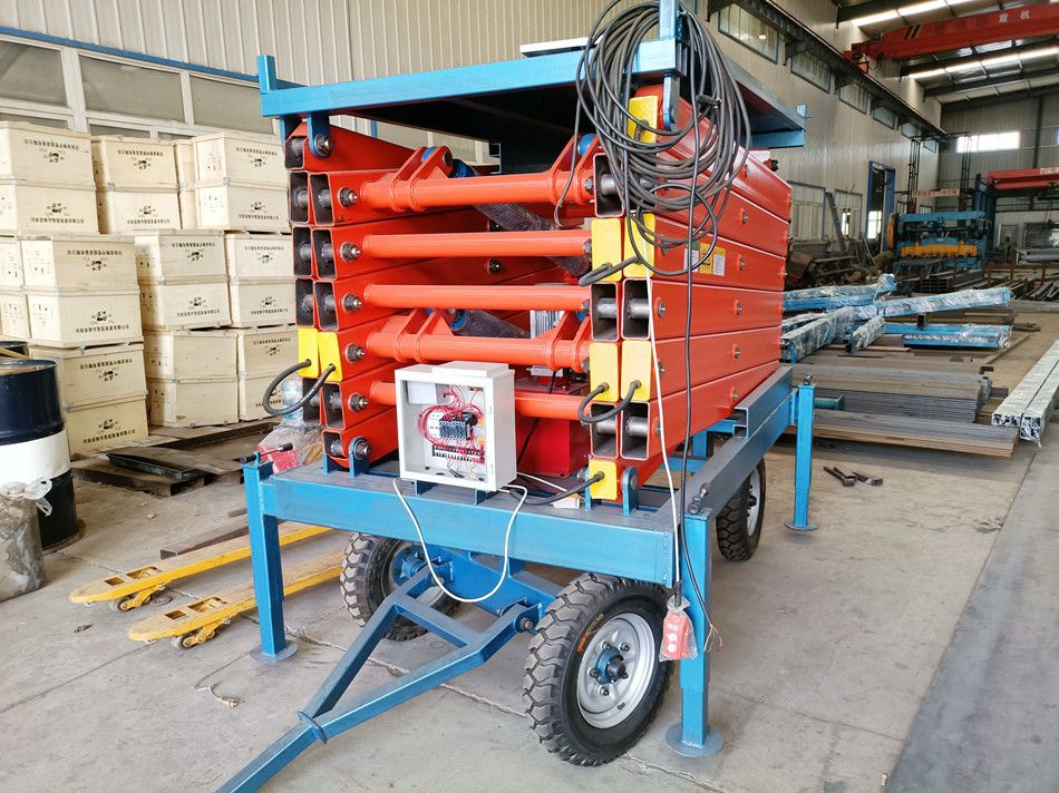 佛山液壓升降機(jī)、四輪移動液壓維修平臺廠家直銷
