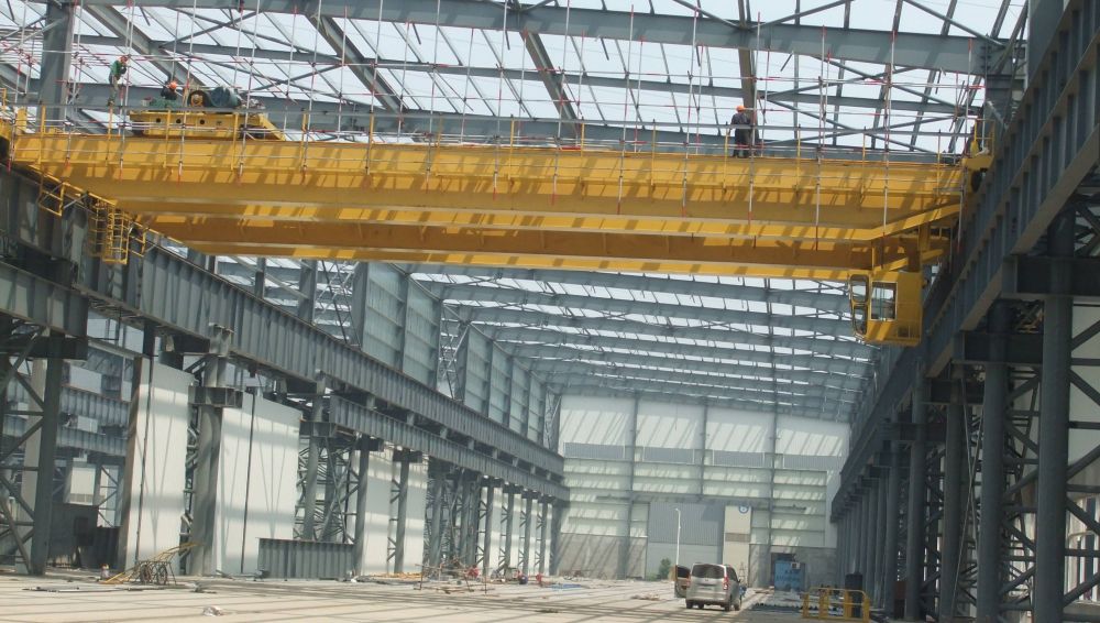 雙梁起重機應用具有哪些優(yōu)勢? 