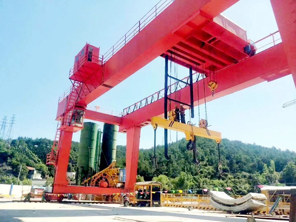 地鐵出渣機(jī)、地鐵盾構(gòu)龍門吊、單雙梁工程門式起重機(jī)出租租賃服務(wù)