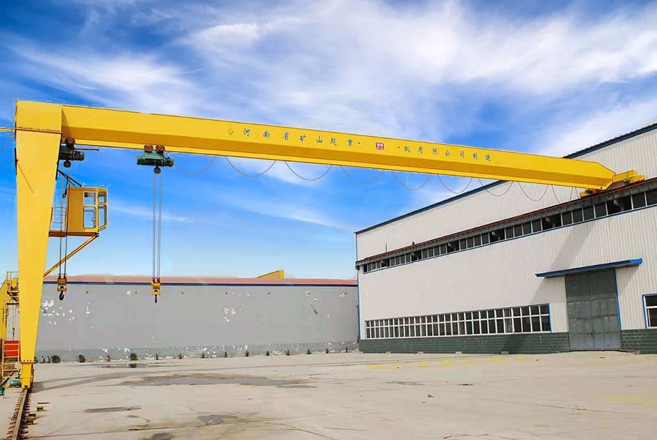 什么是半門式起重機(jī)？