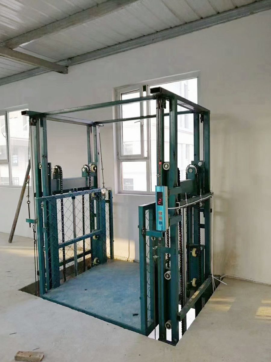 河南新鄉(xiāng)液壓升降機(jī)、導(dǎo)軌鏈條式液壓升降平臺(tái)貨梯