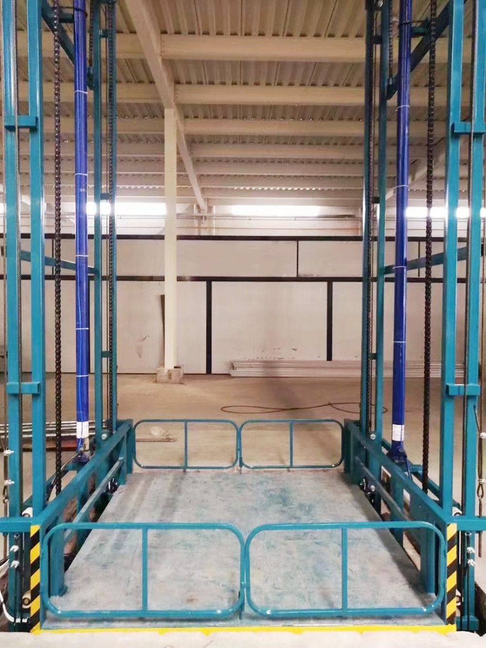 濱州液壓升降機(jī)、鏈條導(dǎo)軌式液壓升降平臺(tái)貨梯廠家銷售服務(wù)