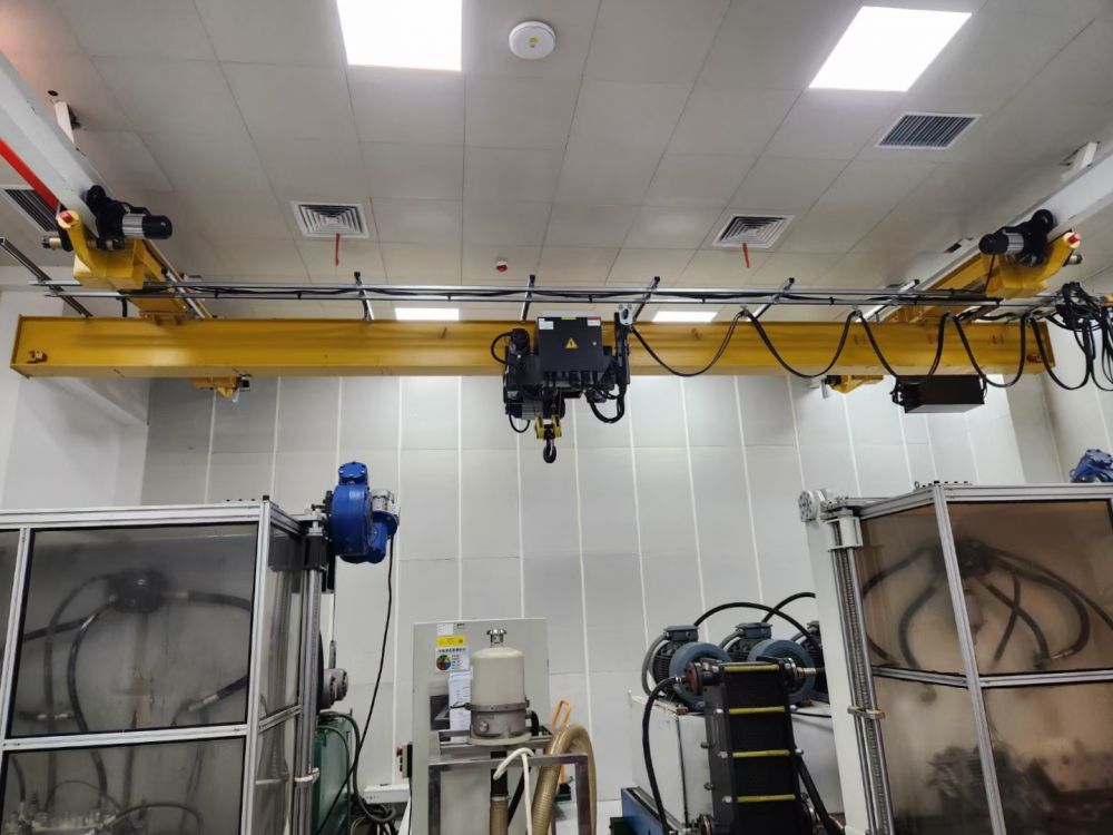 歐式電動(dòng)單梁懸掛起重機(jī)、河南東起機(jī)械有限公司