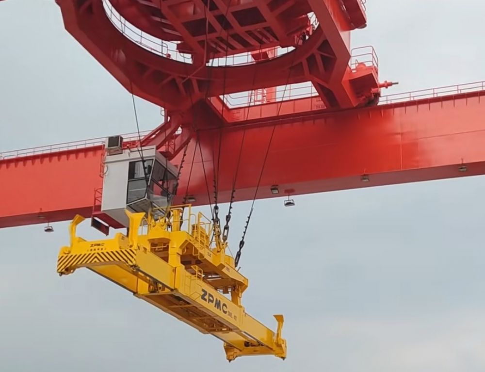 門式起重機(jī)/龍門吊集裝箱吊具、可收縮型集裝箱吊具