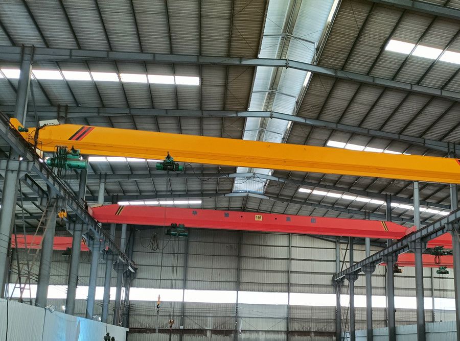 新鄉(xiāng)市LDA電動(dòng)單梁起重機(jī)生產(chǎn)廠家、河南省雷邁重工有限公司