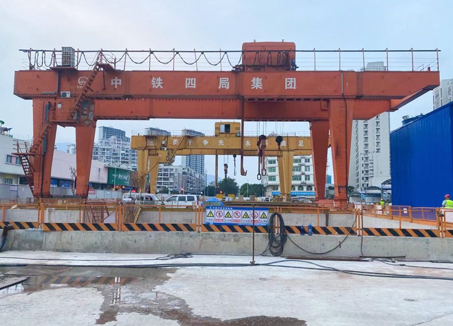 河南鐵山雙梁龍門吊、雙梁門式起重機