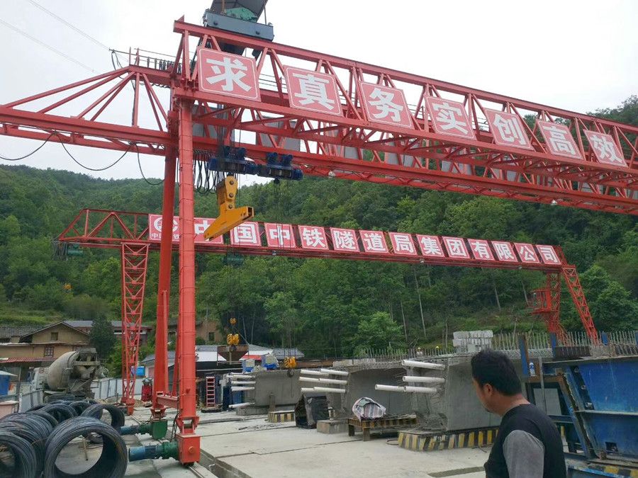陜西路橋工程門機、陜西提梁機、工程門式起重機