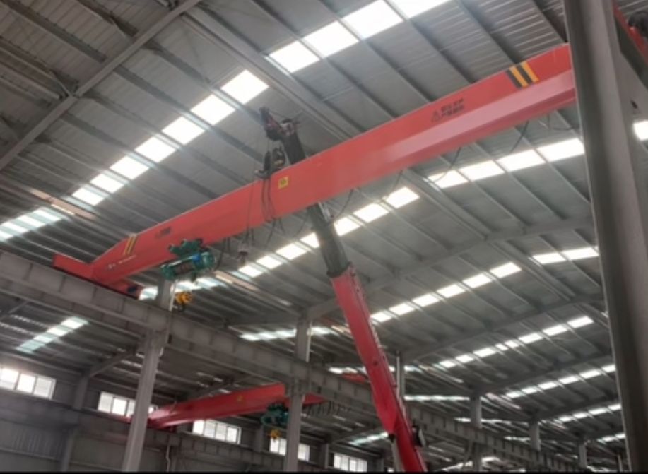 江西新余起重機(jī)、LDA型電動(dòng)單梁起重機(jī)