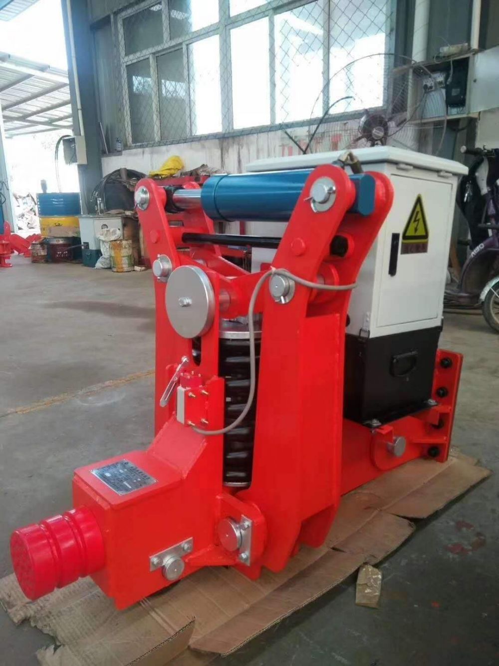 夾軌器在港口、碼頭作業(yè)中的應(yīng)用