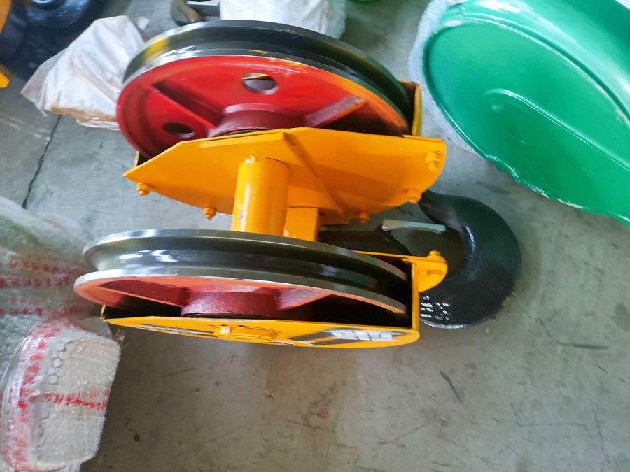 徐州起重吊鉤銷售-雙梁吊鉤、電動葫蘆吊鉤、吊具