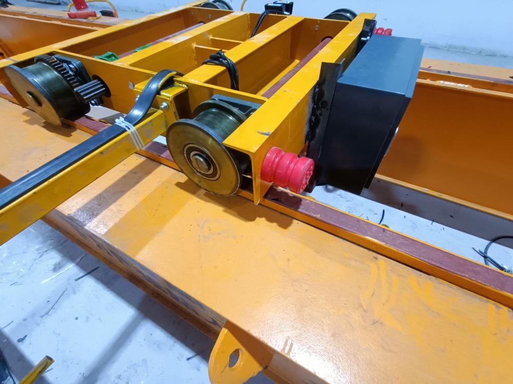 雙梁起重臺車、環(huán)鏈葫蘆小車、葫蘆臺車批發(fā)零售