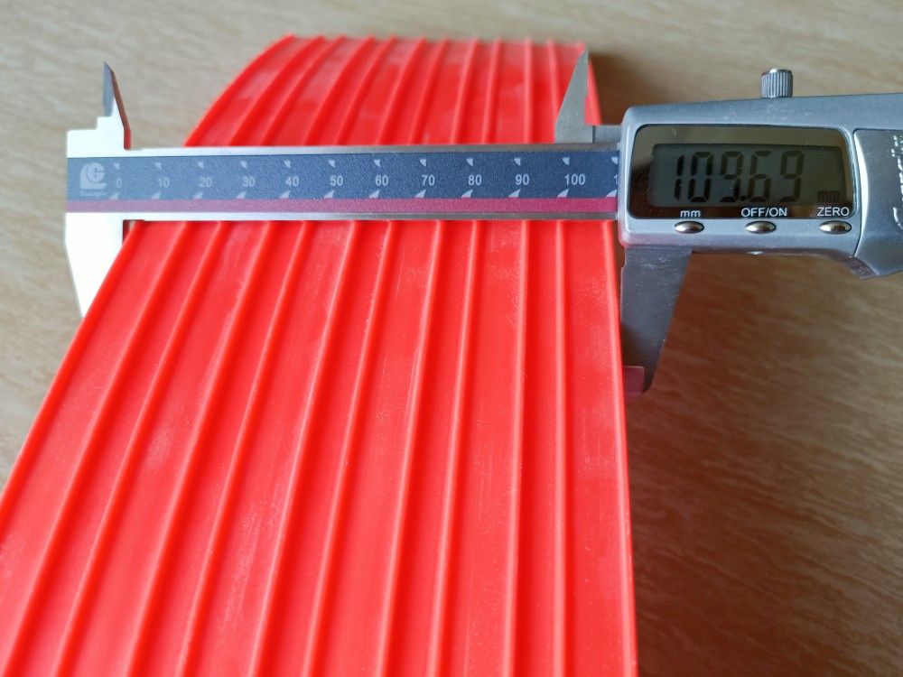 6極無接縫滑觸線寬度面測量圖片