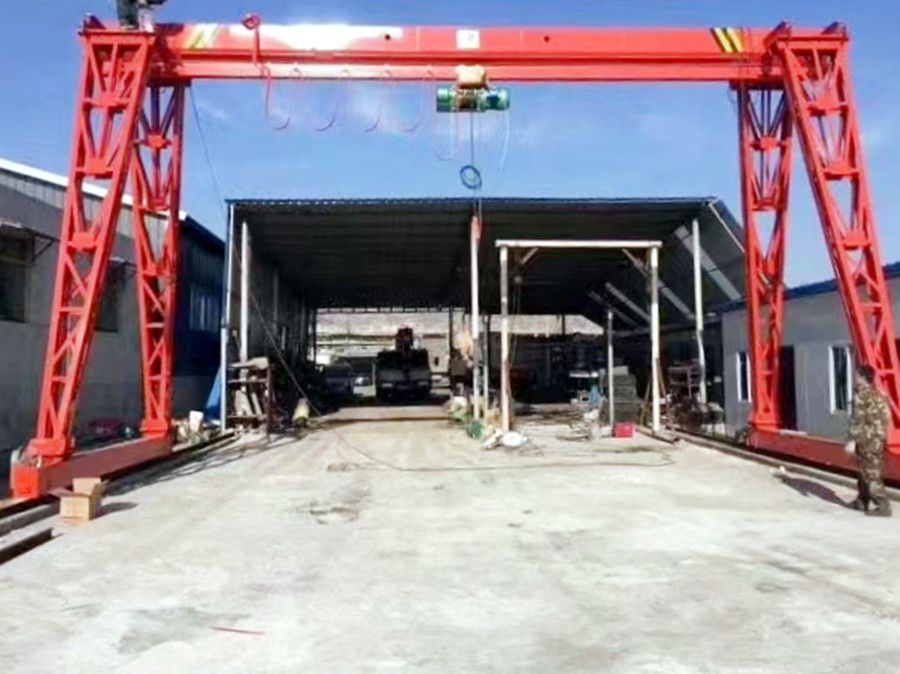 綿陽(yáng)龍門吊、電動(dòng)單梁門式起重機(jī)廠家銷售安裝維修及價(jià)格