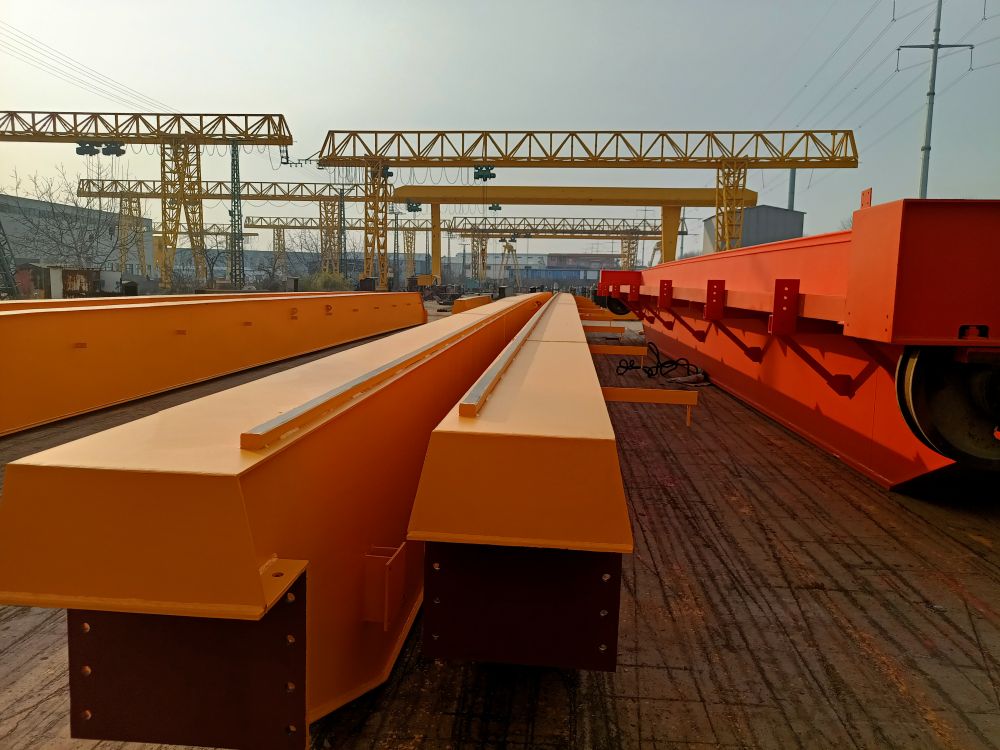 新疆烏魯木齊起重機、天車、吊機、LH型電動葫蘆雙梁橋式起重機