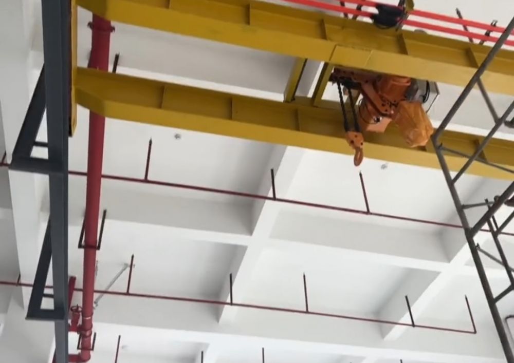 LH型電動(dòng)葫蘆雙梁橋式起重機(jī)（H鋼主梁簡(jiǎn)易結(jié)構(gòu)））