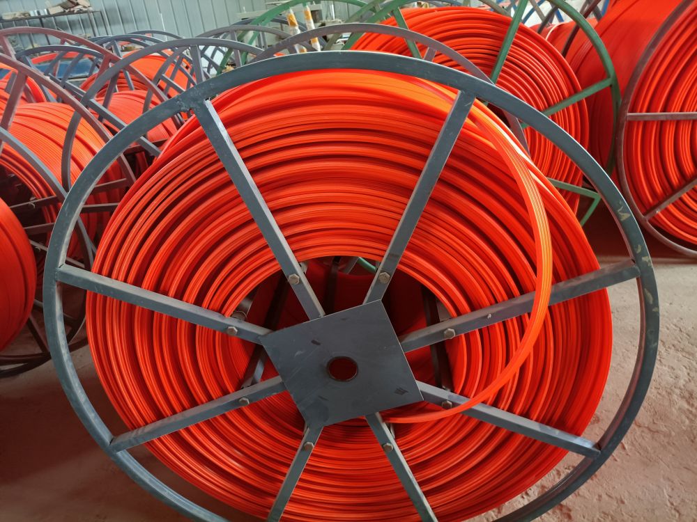 無接縫滑觸線、河南寶鼎滑導(dǎo)電器有限公司