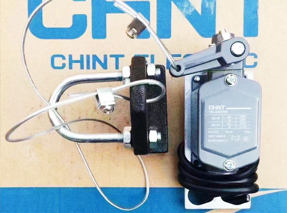 起重電氣、電動(dòng)葫蘆重錘式行程開關(guān)、斷火限位器批發(fā)