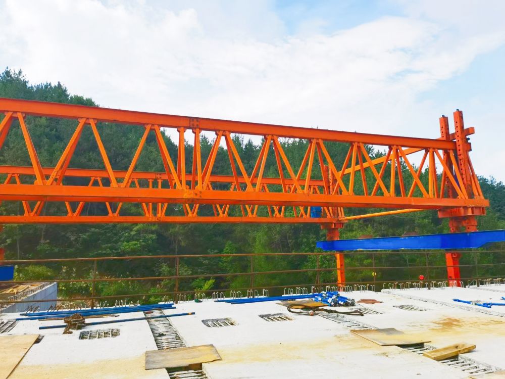 山西架橋機(jī)、新東方架橋機(jī)廠家銷售、安裝維修