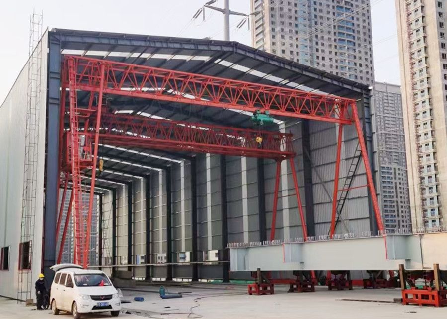 海南三亞龍門(mén)吊，電動(dòng)葫蘆倒三角單梁門(mén)式起重機(jī)廠家制造安裝