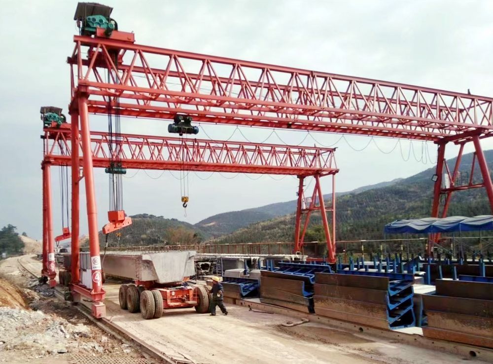 武漢龍門吊、雙梁門式起重機、提梁機、路橋門機廠家銷售