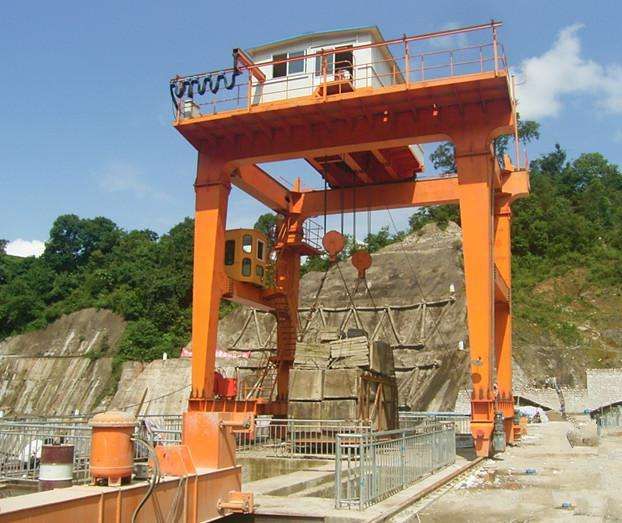 門式起重機(jī)的用途及優(yōu)點(diǎn)