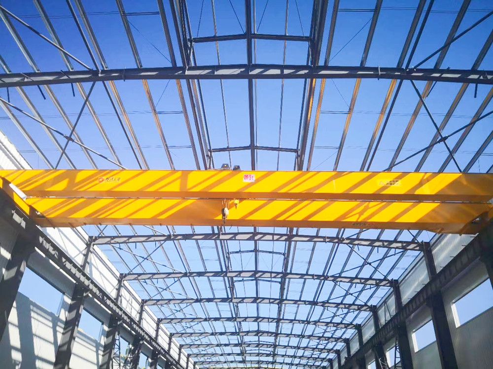 新鄉(xiāng)起重機(jī)、LHB型防爆電動(dòng)葫蘆雙梁起重機(jī)廠家銷(xiāo)售