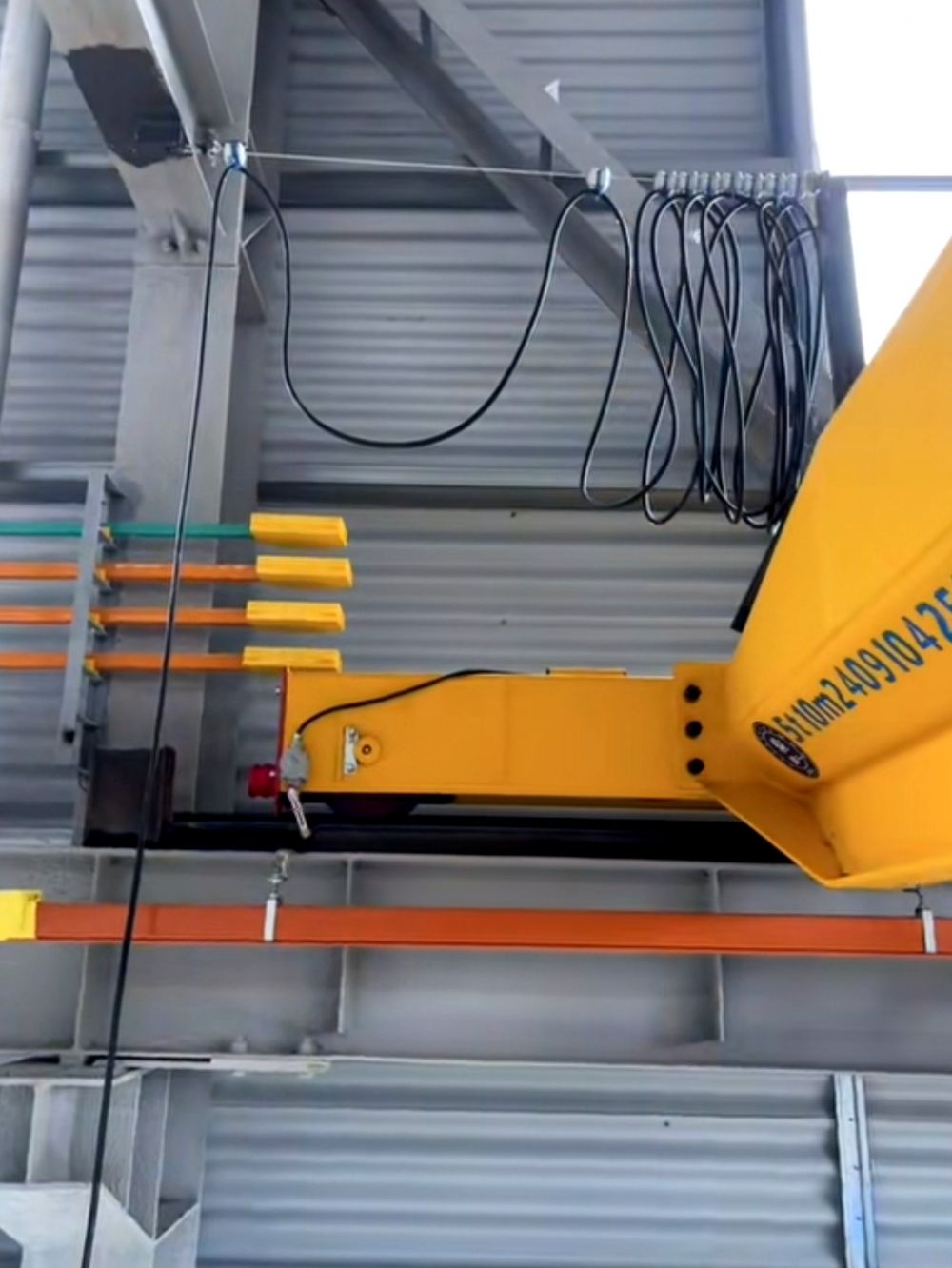 陜西滑觸線、起重機安全滑觸線、安全滑導線、電軌