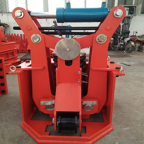 不同類型夾軌器的優(yōu)缺點(diǎn)比較