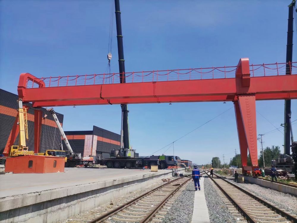 鄭州龍門吊、MG型電動(dòng)雙梁門式起重機(jī)廠家銷售服務(wù)