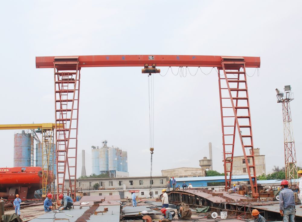 福建龍巖市電動(dòng)單梁門式起重機(jī)、單梁龍門吊廠家銷售服務(wù)