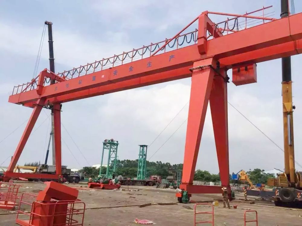 四平門式起重機、電動雙梁龍門吊廠家銷售-發(fā)達起重機