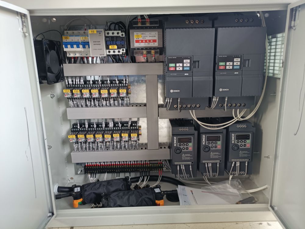 起重機(jī)電器箱生產(chǎn)定制、安裝維修改造廠家服務(wù)