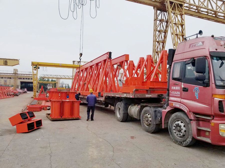 河南路橋工程提梁機(jī)、MG型工程門式起重機(jī)