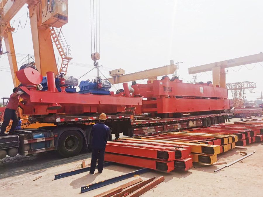 揭陽工程起重機、40m180t架橋機